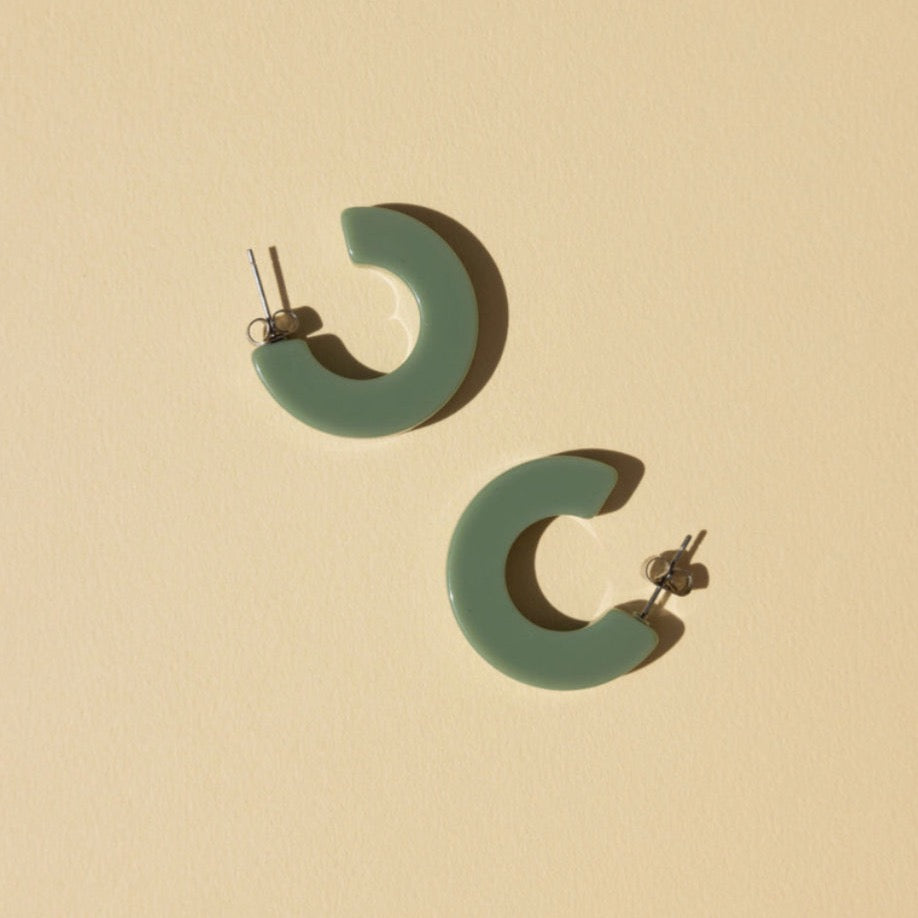 NAT + NOOR - Ray Hoop Earrings - Sage